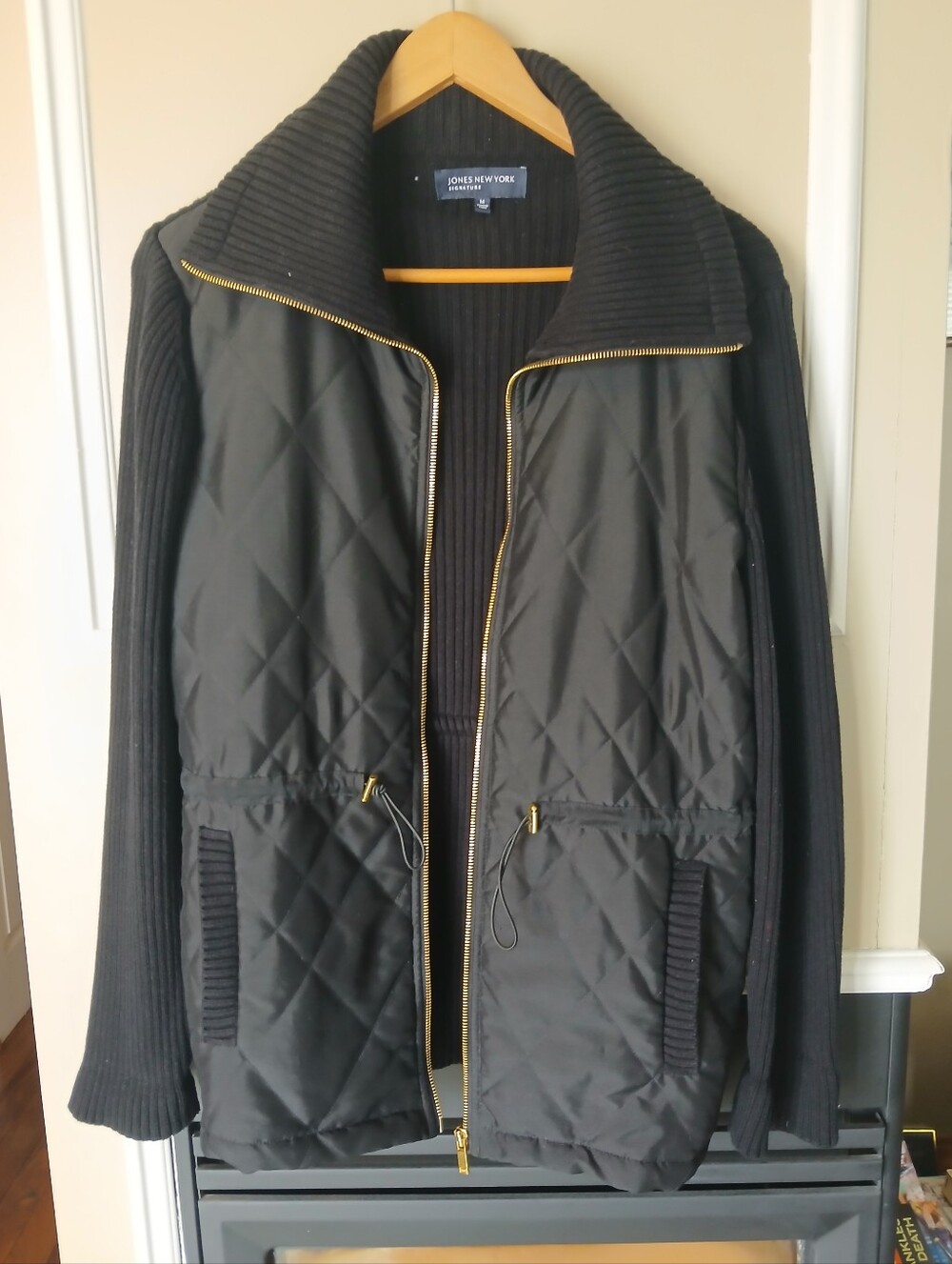 Jones New York Black Quilted Zip Jacket with Gold Accents Women's Size Medium